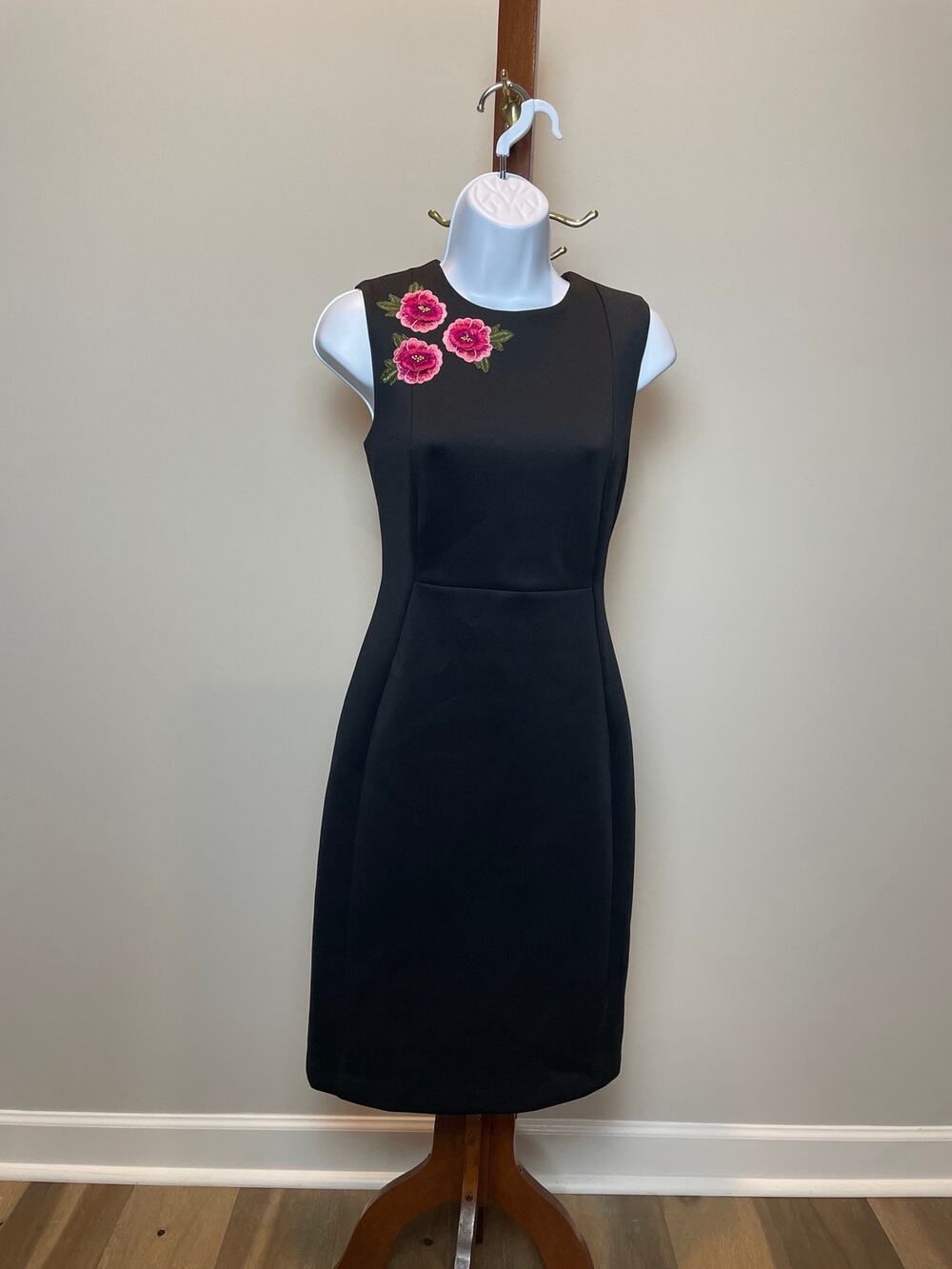 Calvin Klein Black Sheath Dress Pink Floral Embroidered Shoulder Detail Size 4
